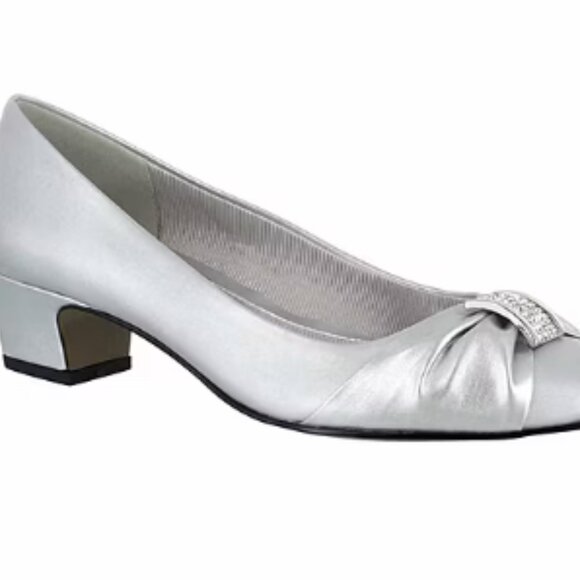 NWT Easy Street Alive 5 Round Block Heel Pumps Eloise - Silver Satin 7M - Picture 6 of 6